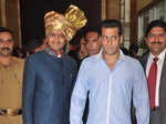 Riteish Deshmukh, Salman Khan