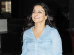 'Pregnant' Vidya Balan travels on bus