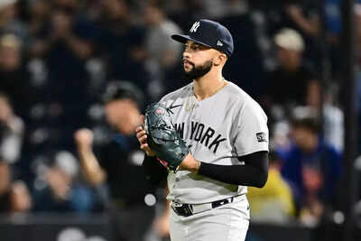 Devin Williams impresses Yankees manager Aaron Boone with his mojo moment against the Orioles