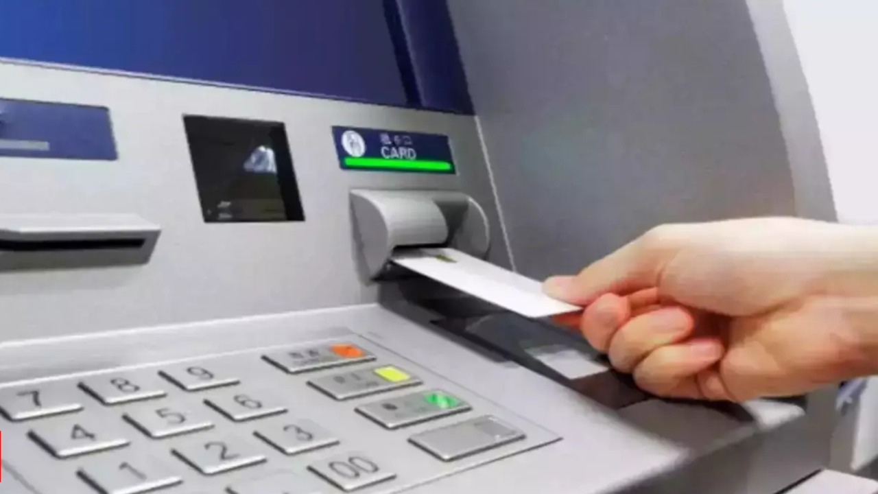 RBI ATM Rules Change from May 1, 2025: New Withdrawal Charges by HDFC ...
