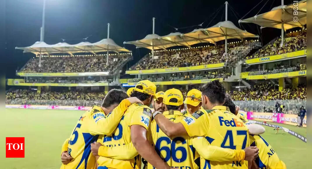 CSK vs PBKS Live: Shreyas goes strong as CSK inch towards elimination