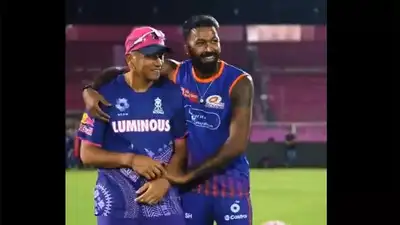 Rahul Dravid with Hardik Pandya (Video grab) Watch: Hardik Pandya runs across the ground to hug Rahul Dravid in emotional reunion