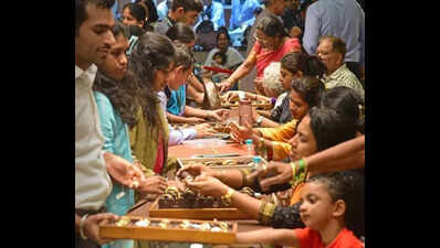 Akshaya Tritiya shoppers went light-weight this time