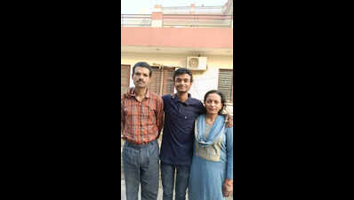 Akshara Saini tops Chandigarh, Panchkula and Mohali in ICSE Class X exams, but Pranshu Kumar shows how to trump adversity with 99.2%