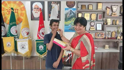 Akshara Saini tops Chandigarh, Panchkula and Mohali in ICSE Class X exams, but Pranshu Kumar shows how to trump adversity with 99.2%