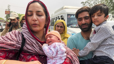 Heartbreak at Attari: Couples separated, kids left behind