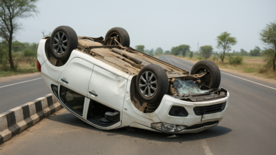 4 dead, 3 injured as car hits divider, overturns in MP's Guna district