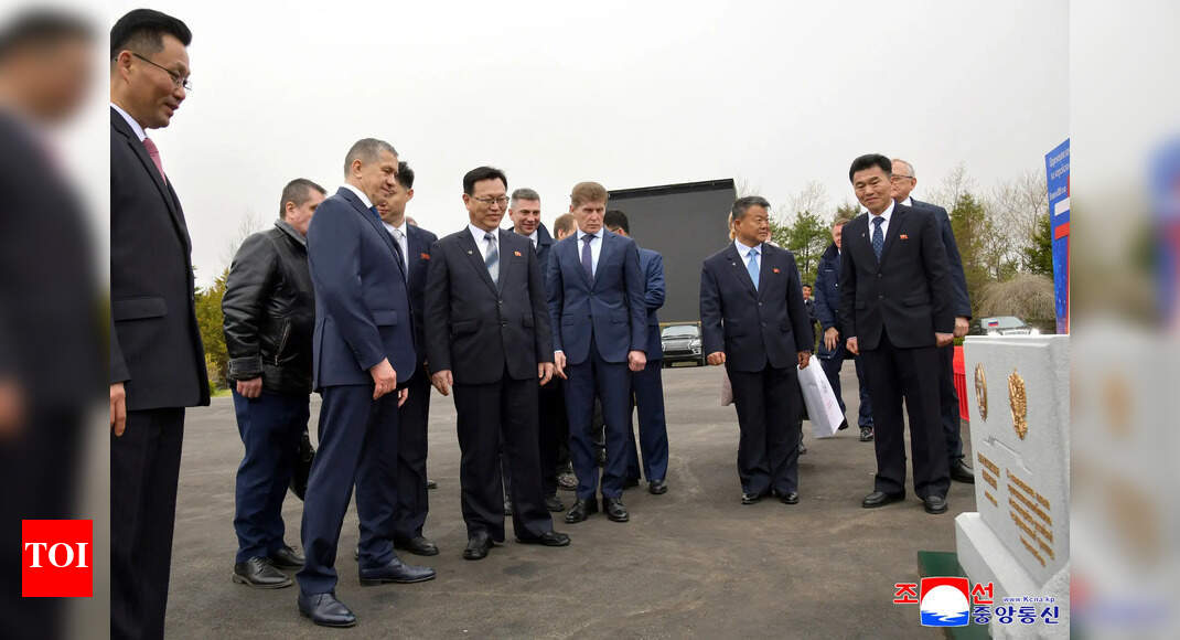 North Korea and Russia begin building their first road link