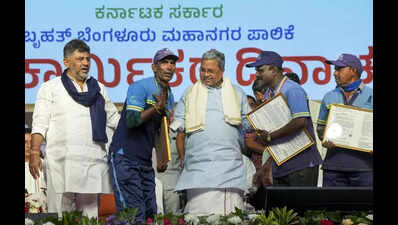 On Labour Day, 4k pourakarmikas get permanent jobs; Rs 39k per month salary
