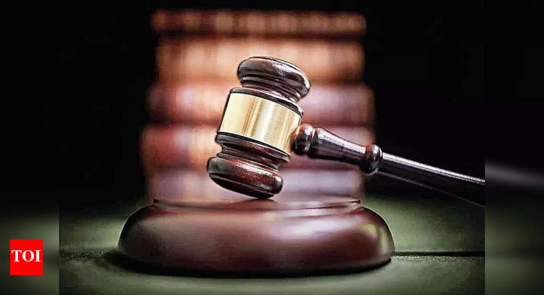 Those who convert lose SC status: HC
