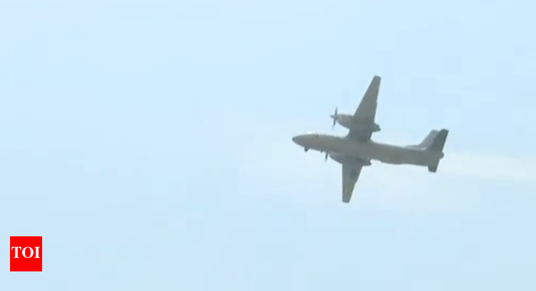 IAF भारत पाकिस्तान में तनाव की पृष्ठभूमि के खिलाफ गंगा हाई-स्पीड हाईवे पर फ्लाईपास्ट रखता है, पालगाम हमले के बाद पाकिस्तान | भारत समाचार