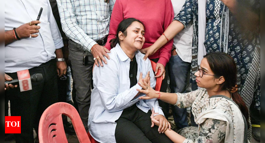 'Don't want job or money': Pahalgam attack victim Shubham Dwivedi’s wife demands martyr status for him