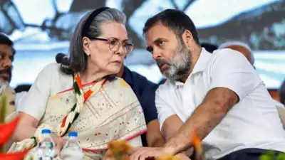 दिल्ली कोर्ट 5000 क्राउन में सोनियस, राहुल गांधी को एक अधिसूचना जारी करता है।