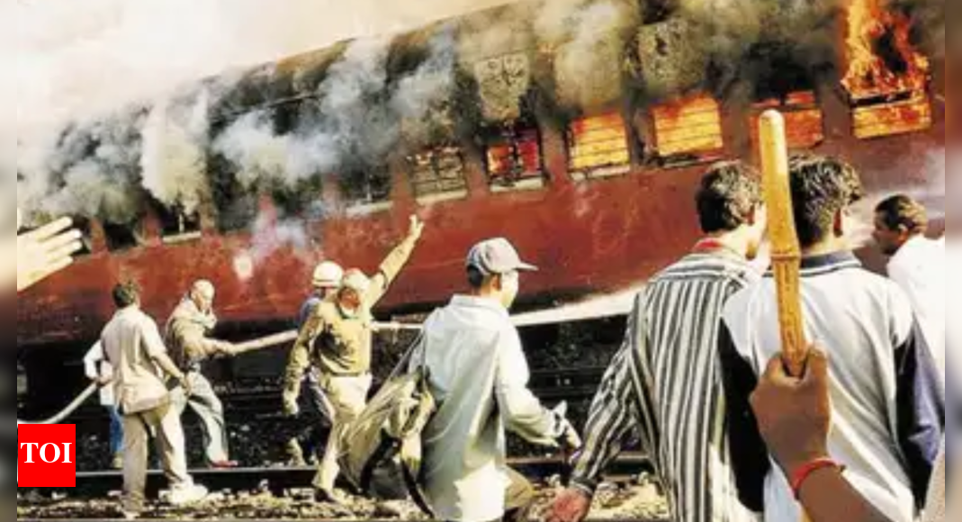 Railway cops could have prevented 2002 Godhra incident: HC
