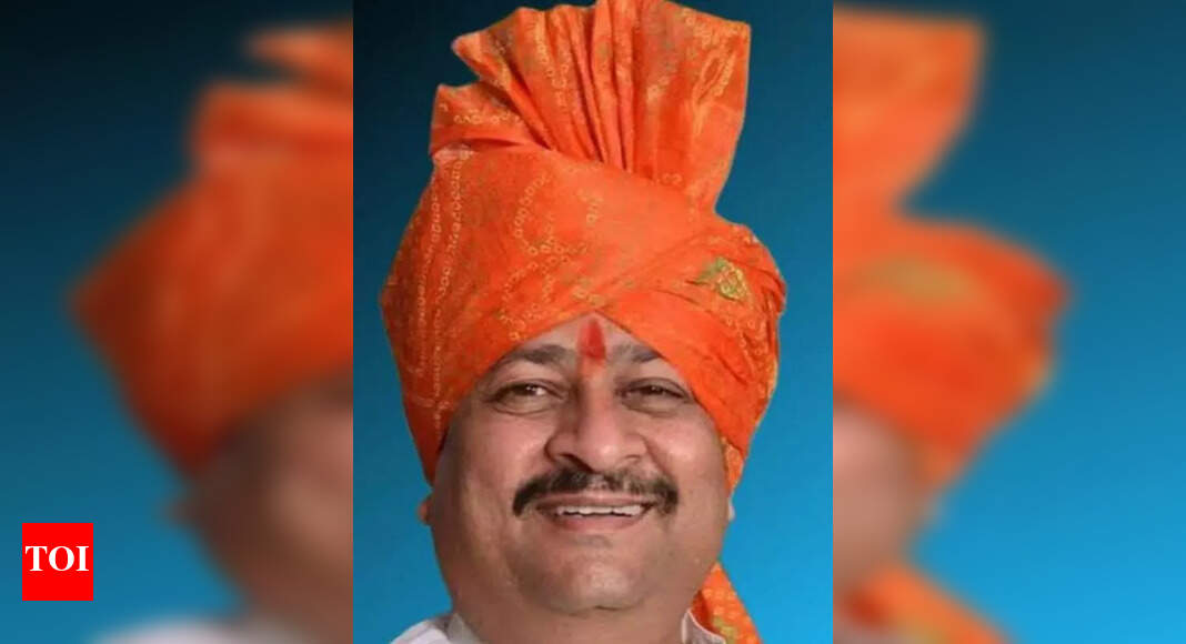 Karnataka minister's conditional resignation sparks political drama, Yatnal responds