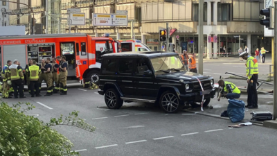 Germany: 1 killed after car plows into crowd in Stuttgart