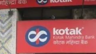 Kotak records 14 percent PAT decline in Q4 Kotak Mahindra Bank Q4 results: Standalone profit drops 14% to Rs 3,552 crore