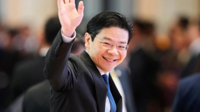 Singapore's long-ruling party on track to win another landslide, a sample vote count shows