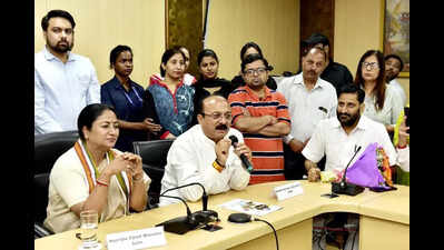 Delhi govt meets parents to discuss new bill on private school fee hikes