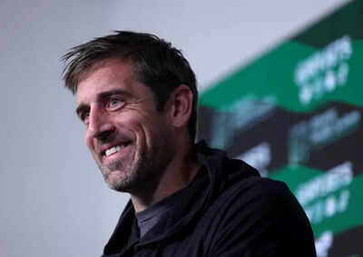 Aaron Rodgers and Steelers rumored to have handshake deal for 2025 QB role—here’s what we know so far