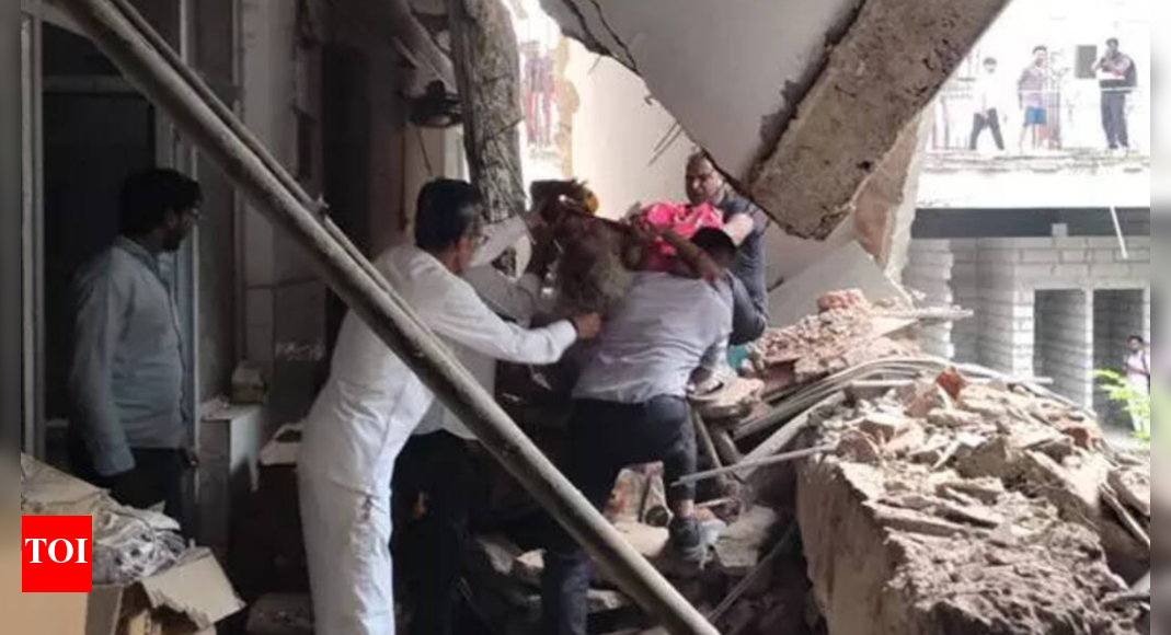 Three dead, two hurt in Jharkhand hospital roof collapse