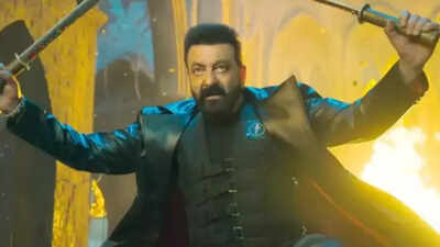  Sunjay Dutt and Mouni Roy’s horror comedy earns over Rs. 3 crore by the end of its first weekend