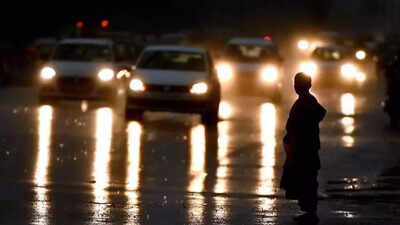 Temperature drops from 39° to 33° Celsius: Sudden rain and winds bring cool relief to Chennai