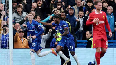 Chelsea moved to fifth in the English Premier League standings after beating Liverpool at Stamford Bridge. (Reuters) Premier League: Champions Liverpool suffer title hangover at Chelsea, Man Utd's winless run continues