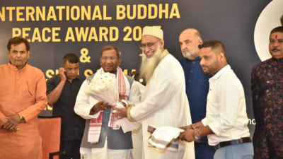 Entrepreneur-social activist Dr Mustafa Yusufali Gom gets International Buddha Peace Award