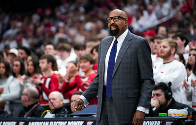 Ex Indiana basketball coach Mike Woodson might be headed back to the NBA as an assistant coach