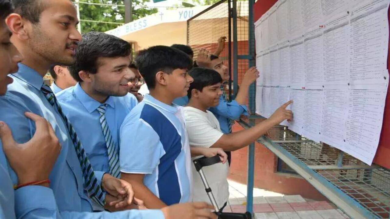 தமிழ்நாடு 12ஆம் வகுப்பு முடிவுகள் 2025 தேதி & நேரம்: dge.tn.gov.in-ல் தமிழ்நாடு உயர்நிலைப் பள்ளி முடிவுகள் எப்போது அறிவிக்கப்படும்?