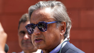  Shashi Tharoor on closed-door UNSC meet called by Islamabad