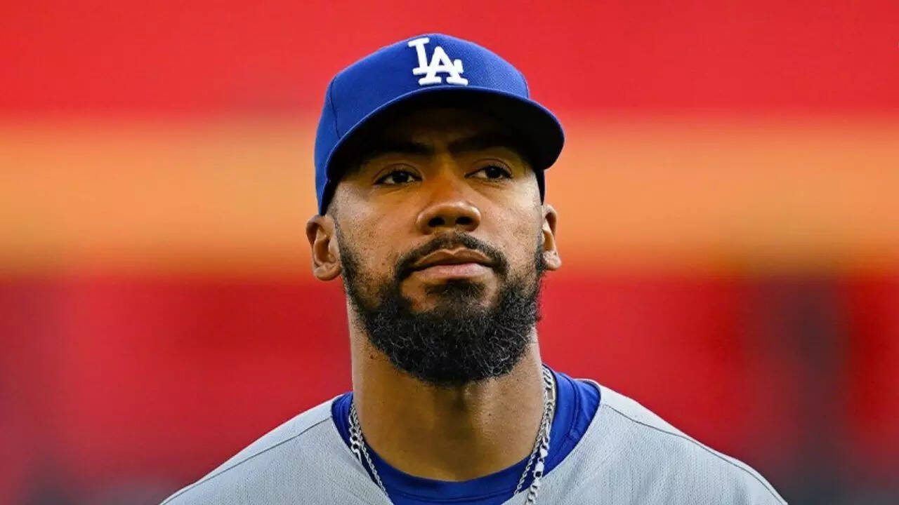 Dodgers' Teoscar Hernandez sparks injury concerns after silent substitution  | MLB News - The Times of India
