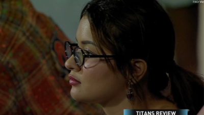 Avneet Kaur Avneet Kaur spotted in stands during Gujarat Titans vs Mumbai Indians match