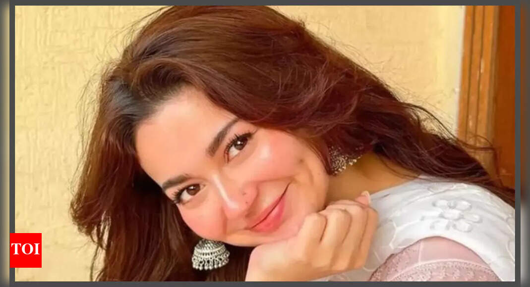 पाकिस्तानी अभिनेत्री हनिया आमिर भारतीय प्रशंसकों के लिए एक नया इंस्टाग्राम अकाउंट बनाती है; टीम कहती है: “यह अभी तक प्रतिबंधित नहीं किया गया है” |
