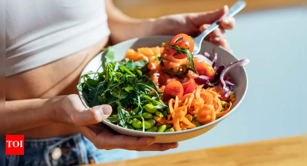 Combine simple exercise with this basic diet to gain muscle |