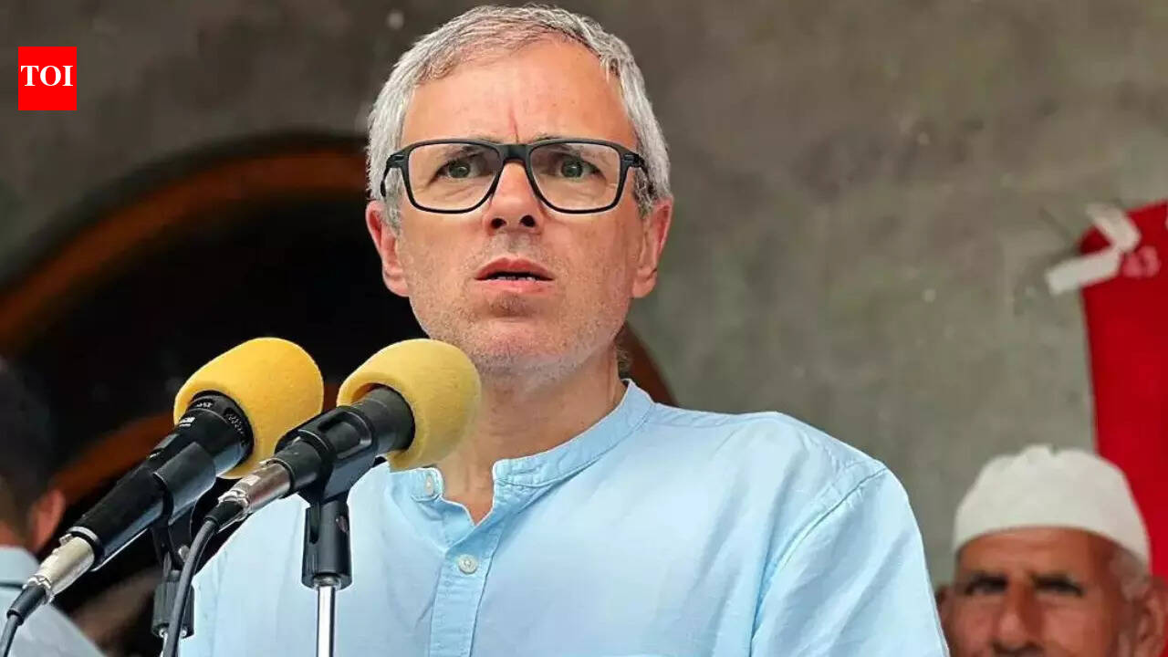 Pahalgam Terror Attack Live Updates: CM Omar Abdullah drives to Jammu ...
