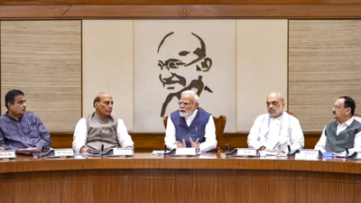 सरकार ने आज एक ऑल -पार्टी मीटिंग में प्रमुख नेताओं को सूचित किया