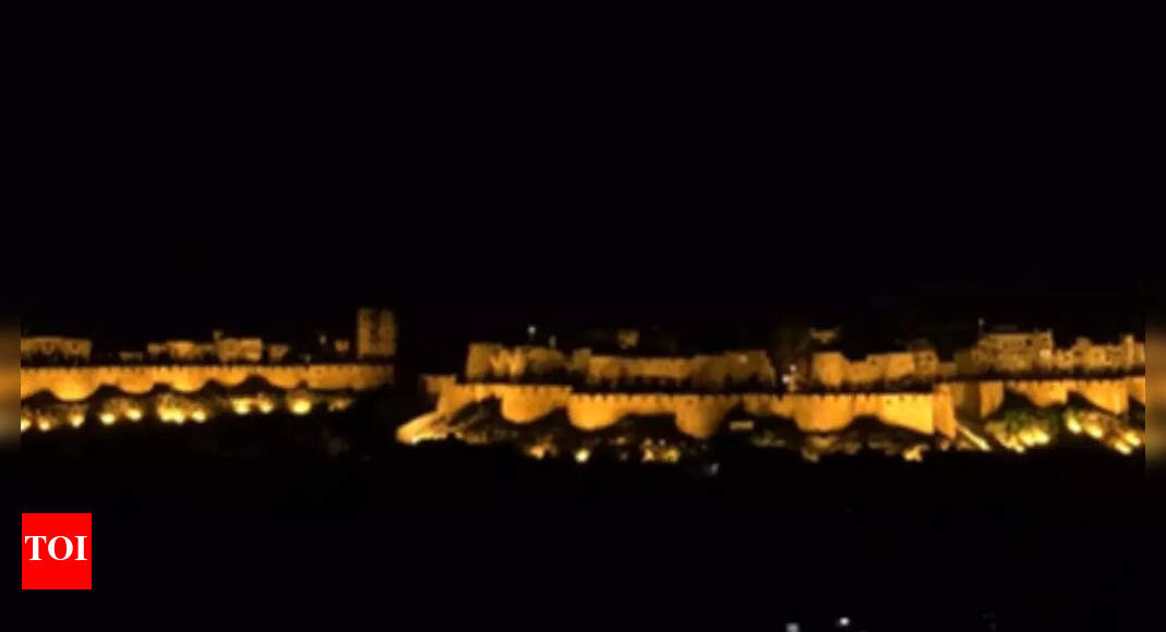Watch: Jaisalmer’s Sonar Fort goes dark in security drill