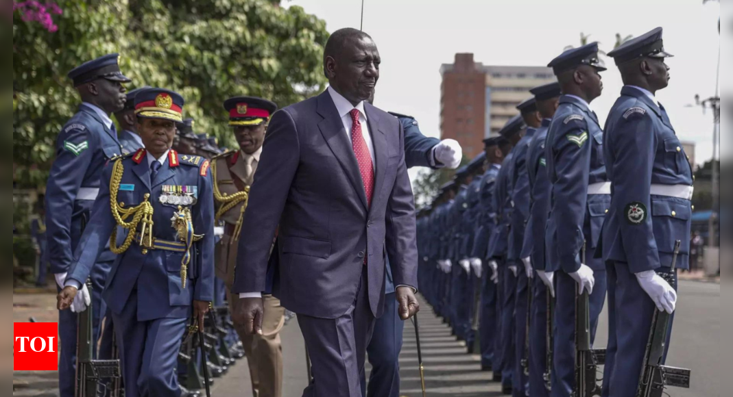 Kenya: Thrown shoe a 'wake-up call' for President Ruto
