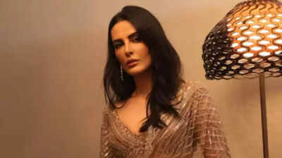 Celeb Spotting: Akanksha Puri Turns Heads, Medha Shankr Keeps It Casual in Andheri