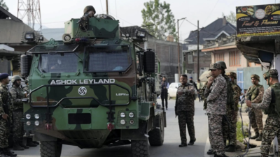 Seks zerela ayol super video yosh