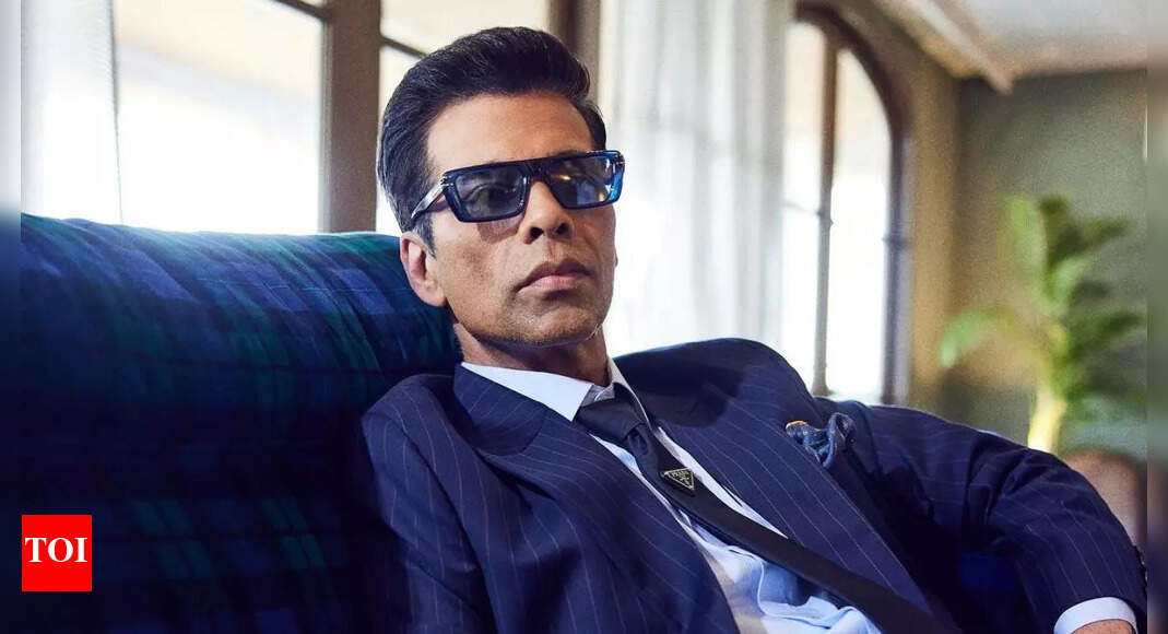 करण जौहर का कहना है कि वह अकेला महसूस करता है, इस तथ्य के बावजूद कि उसके बच्चे, माँ और मजबूत दोस्ती: “मैं एक अकेला व्यक्ति हूँ, लेकिन दुखी नहीं” | हिंदी पर फिल्म समाचार