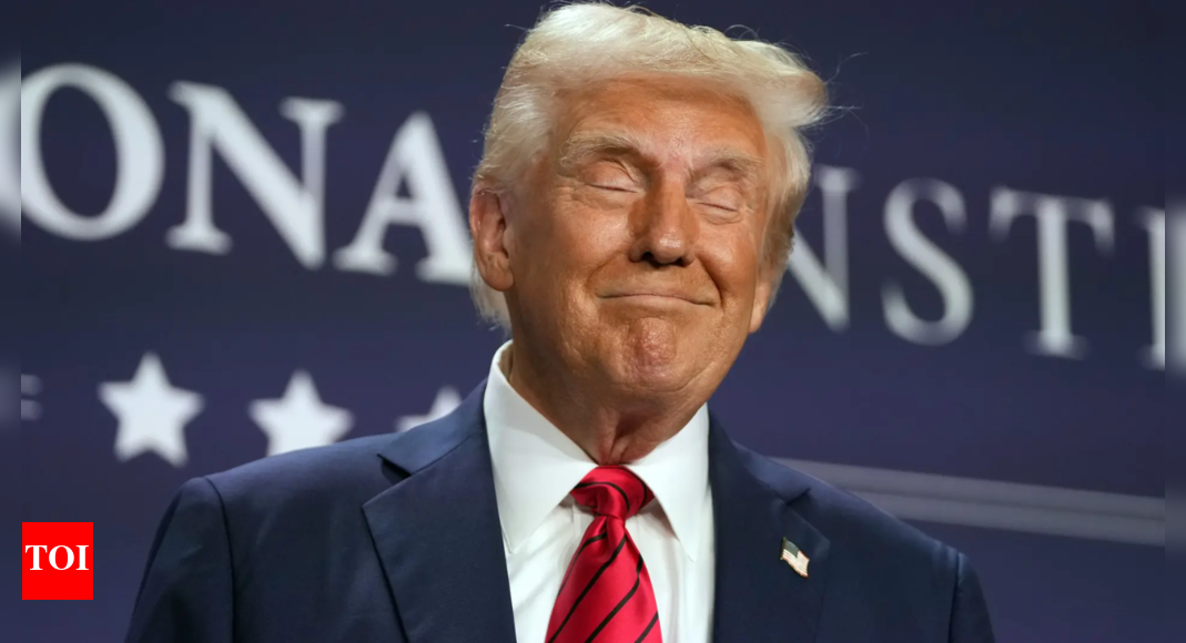 US president slams Fed chief for not cutting rates