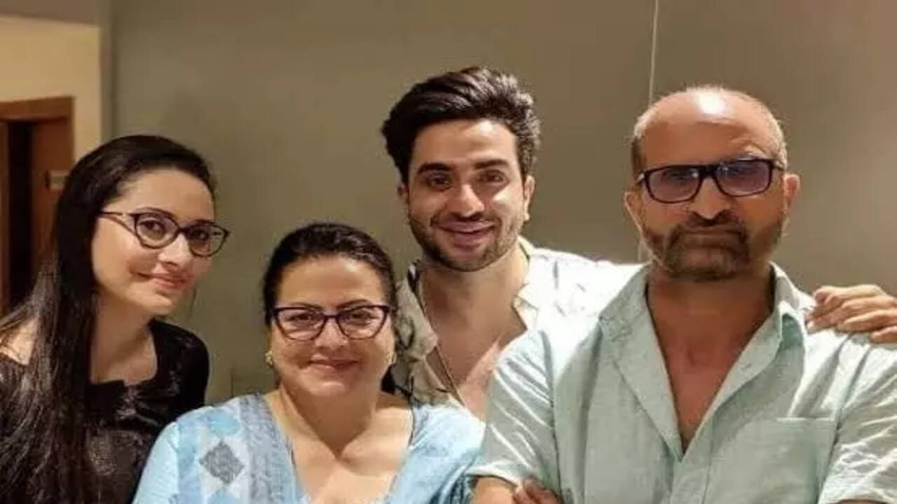 Aly Goni expresses his concern for family in Jammu and Kashmir amid  India-Pakistan ongoing conflict; says, “Thank God everyone is safe...” | -  Times of India
