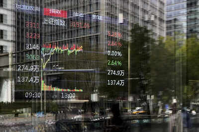 Asian markets remained mixed ahead of US-China trade talks