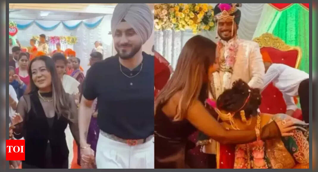 नेचा और रोहानप्रित सिंह ड्राइवर की शादी में भाग लेते हैं; दुल्हन और सोने की चेन दुल्हन के लिए गोल्ड गोल्ड रिंग |
