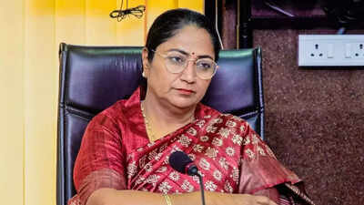 दिल्ली सीएम रेखा गुप्ता ने शीर्ष अधिकारियों को यह सुनिश्चित करने के लिए कि भारत-पाकिस्तान संघर्ष के रूप में आपातकालीन तैयारियों को सुनिश्चित करने के लिए निर्देश दिया है