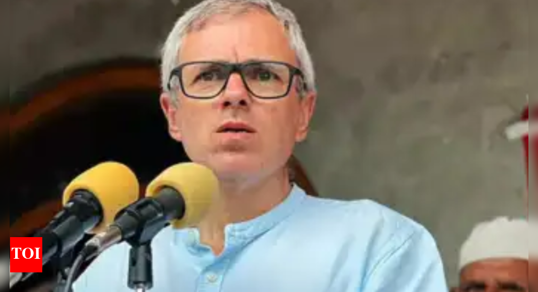 “संघर्ष विराम का क्या हुआ?” J & K CM उमर अब्दुल्ला पूरे श्रीनगर में विस्फोटों के बाद | भारत समाचार