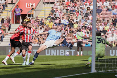 Premier League: Manchester City's stalemate dents Champions League push as rivals close in